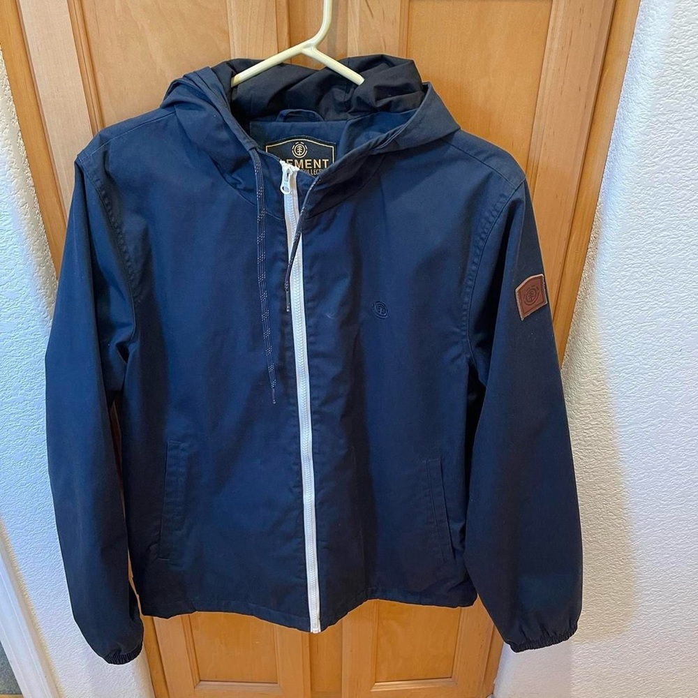 Men’s Blue Element Hooded Jacket Size Medium